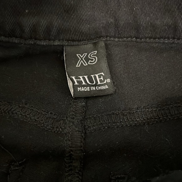 Pull on distressed jeans. - Picture 6 of 7